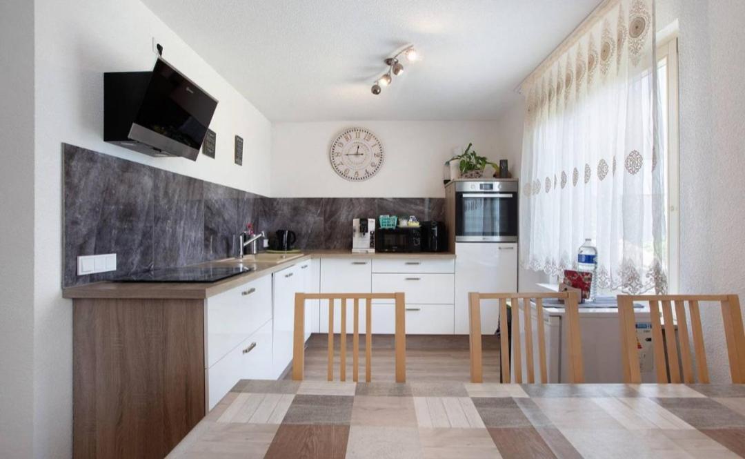 באד זקינגן Ferienhaus Ayna, Direkt An Der Schweizer Grenze מראה חיצוני תמונה
